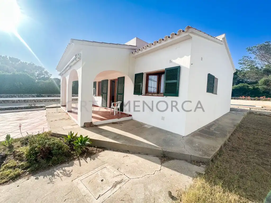 Vista exterior de Casa o xalet en venda en Maó - Mahón amb Piscina