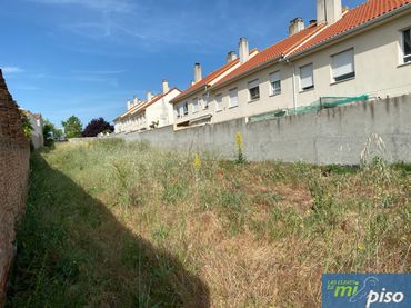 Terreno residenziale in vendita a Calle Huebra 1