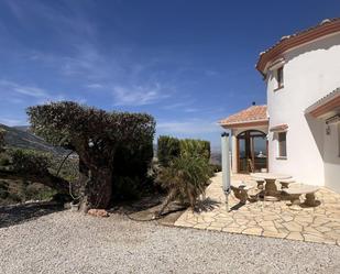 Vista exterior de Finca rústica en venda en Casarabonela amb Aire condicionat, Terrassa i Piscina