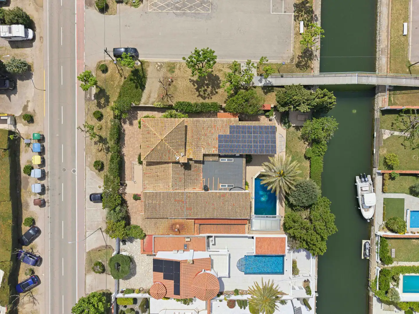 Vista exterior de Casa o chalet en venta en Empuriabrava con Aire acondicionado, Jardín privado y Terraza