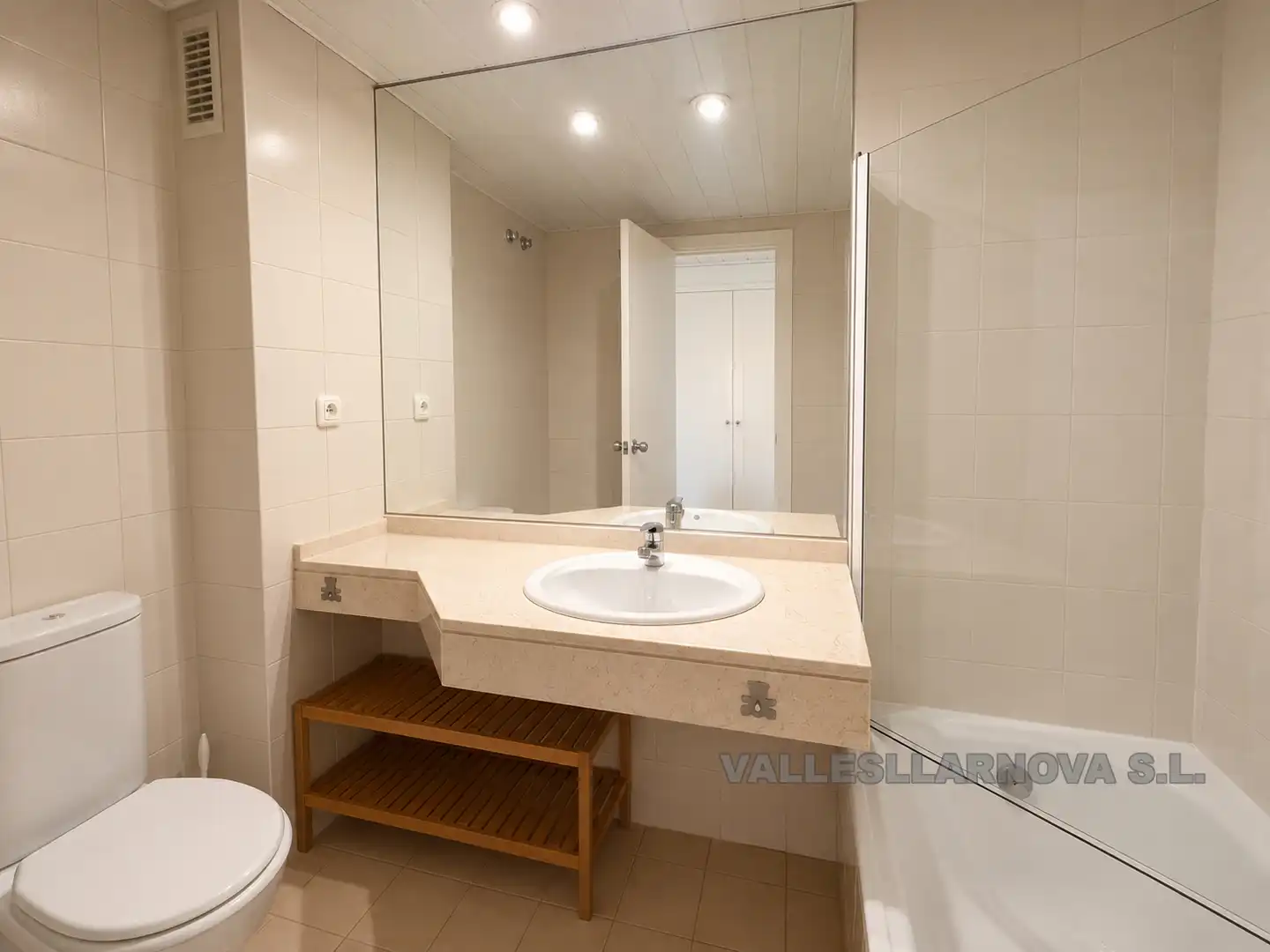 Baño de Piso en venta en Mollet del Vallès con Calefacción, Parquet y Terraza
