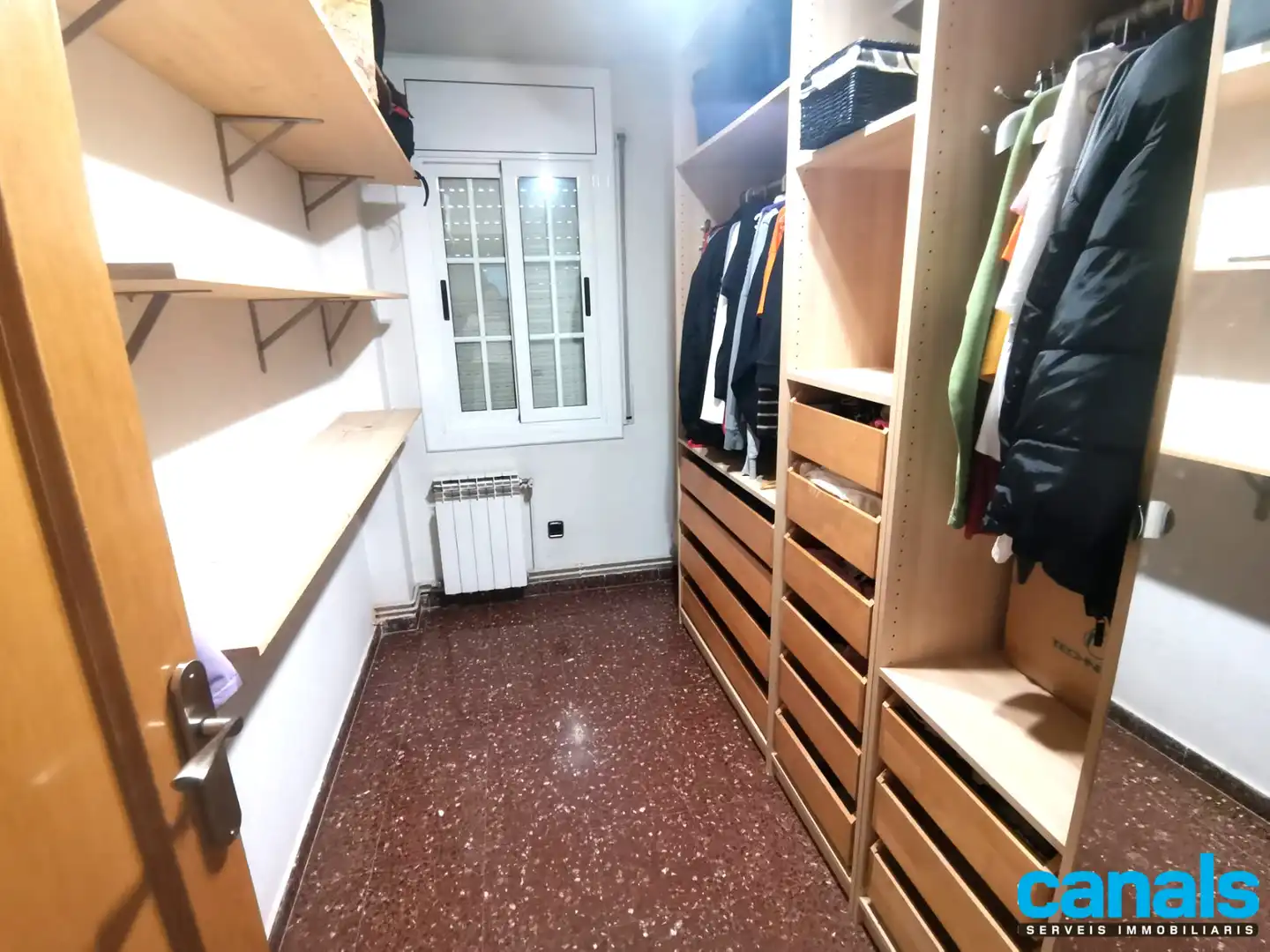 Piso en venta en Cerdanyola del Vallès con Calefacción, Horno y Balcón