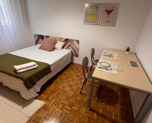 Bedroom of Apartment to share in  Valencia Capital  with Air Conditioner, Heating and Furnished