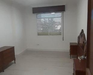 Dormitori de Pis en venda en Ourense Capital  amb Calefacció i Parquet