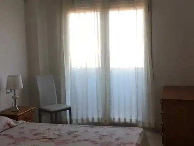Piso con piscina en alquiler en avenida juan carlos 1 7