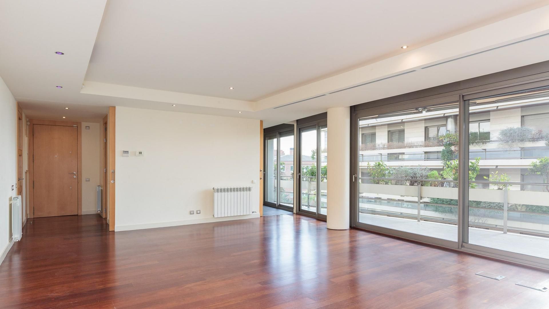 Sala d'estar de Pis de lloguer en  Barcelona Capital amb Jardí privat, Terrassa i Traster