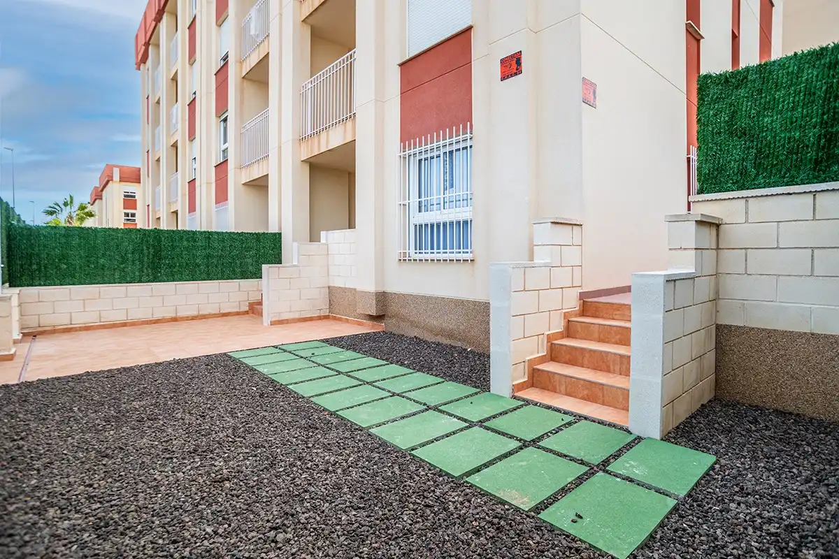 Vista exterior de Apartament en venda en Orihuela amb Terrassa, Piscina i Piscina comunitària