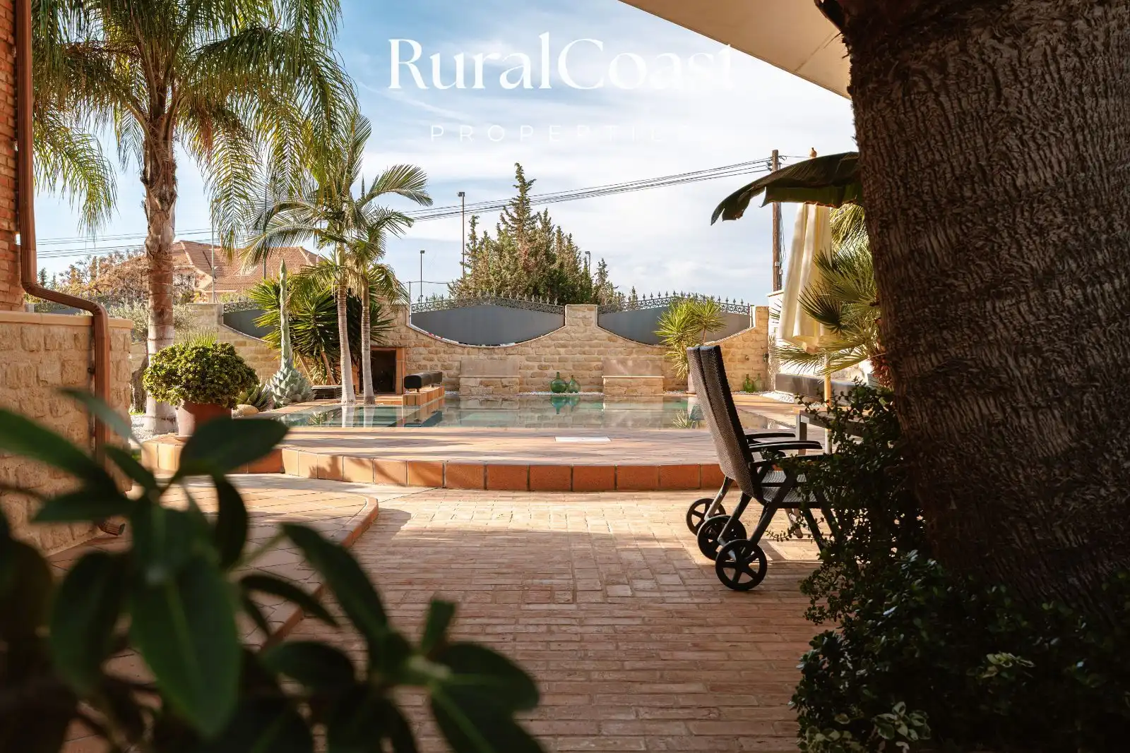 Vista exterior de Casa o xalet en venda en San Vicente del Raspeig / Sant Vicent del Raspeig amb Aire condicionat, Calefacció i Terrassa