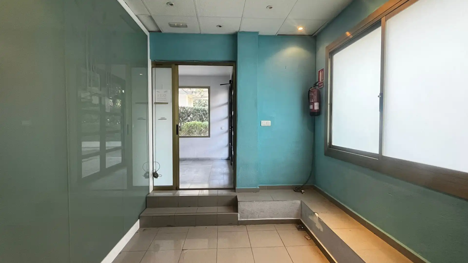 Office for rent in Salou  with Air Conditioner and Heating
