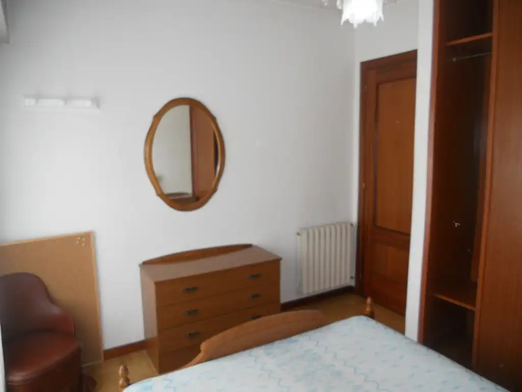 Habitación de Piso en venta en Ames con Calefacción, Trastero y Amueblado