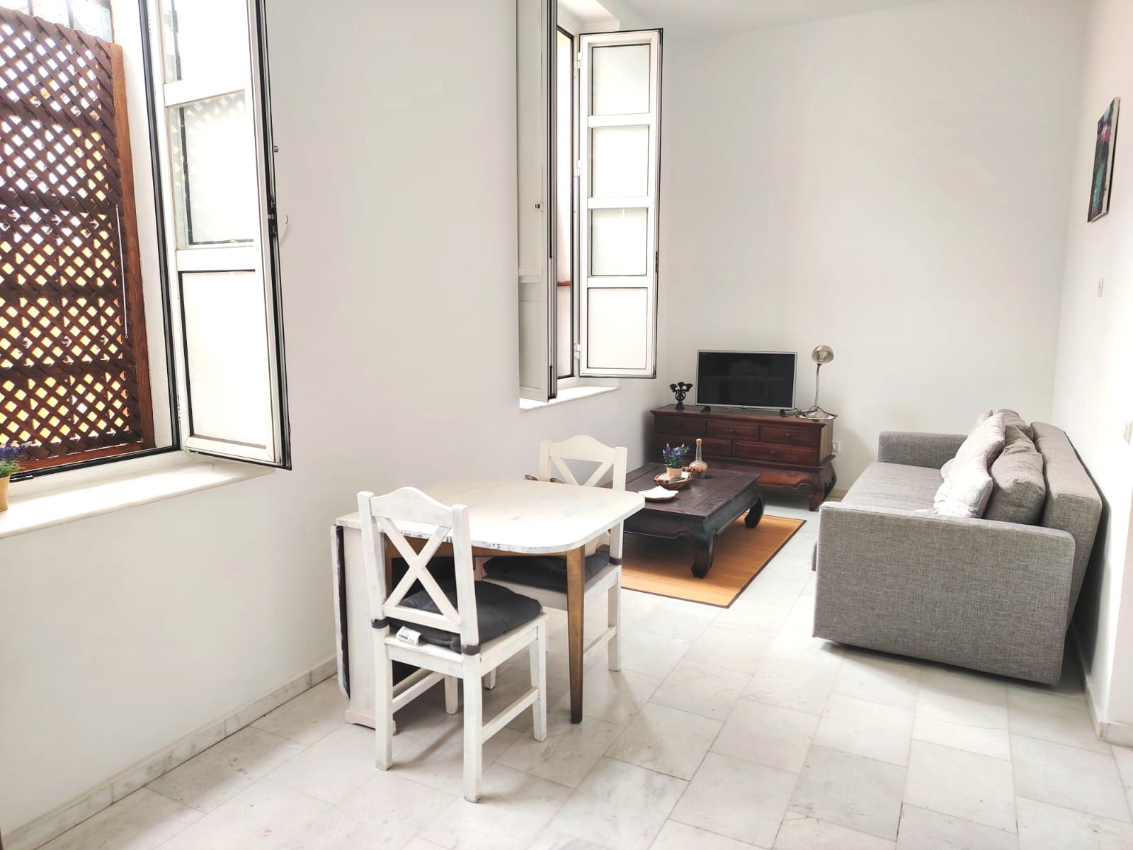 Sala d'estar de Apartament en venda en  Sevilla Capital
