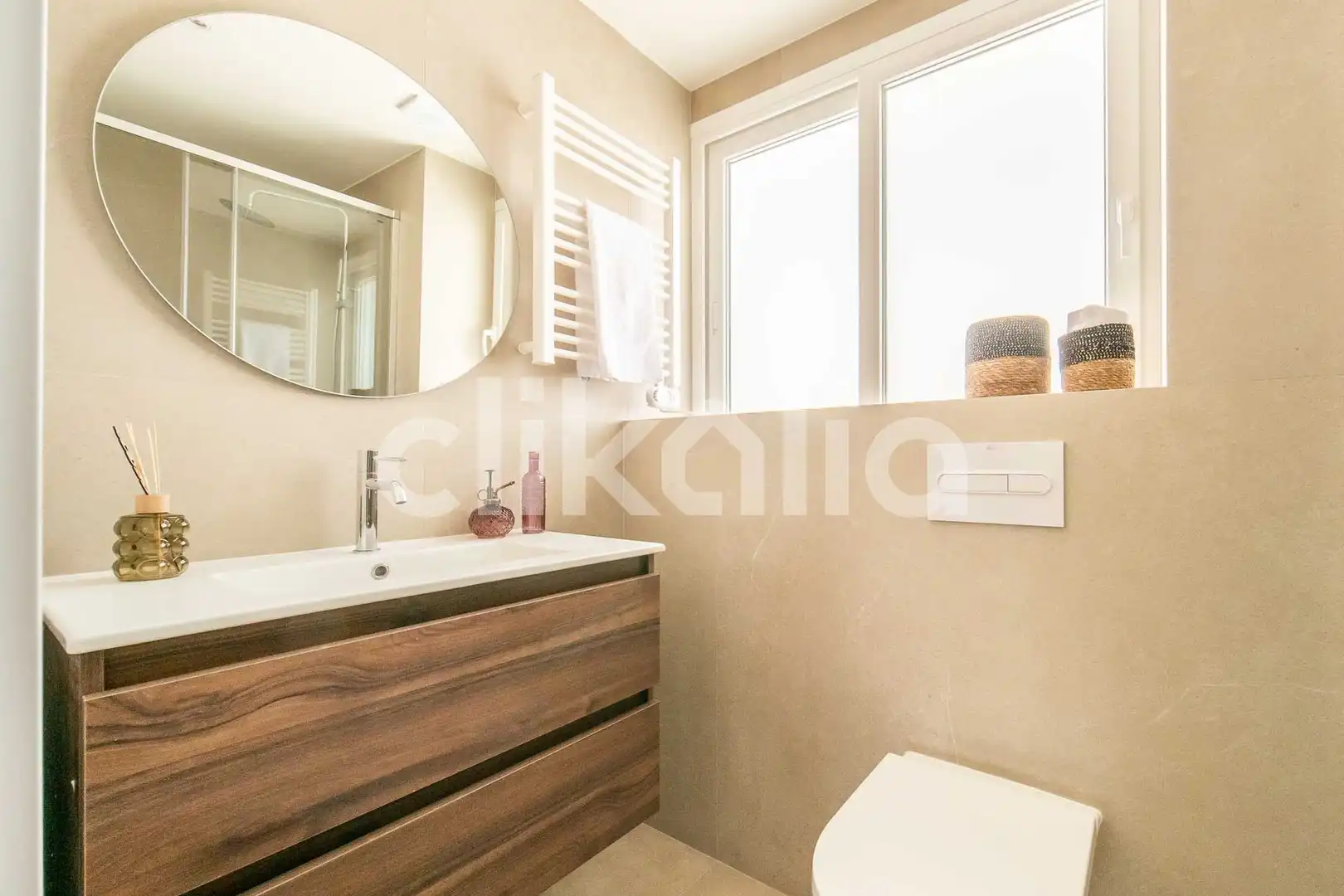 Badezimmer von Wohnung zum Verkauf in Madrid mit Klimaanlage, Heizung und Privatgarten