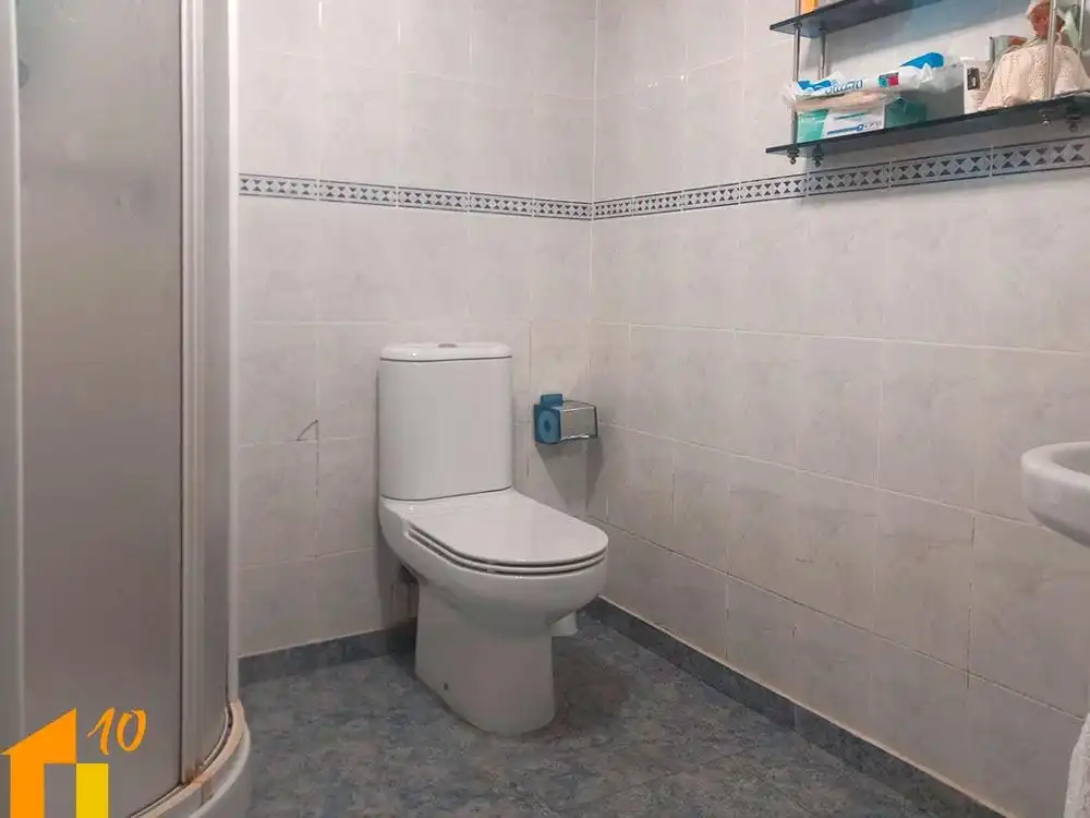 Badezimmer von Haus oder Chalet zum Verkauf in Burgos mit Heizung und Möbliert