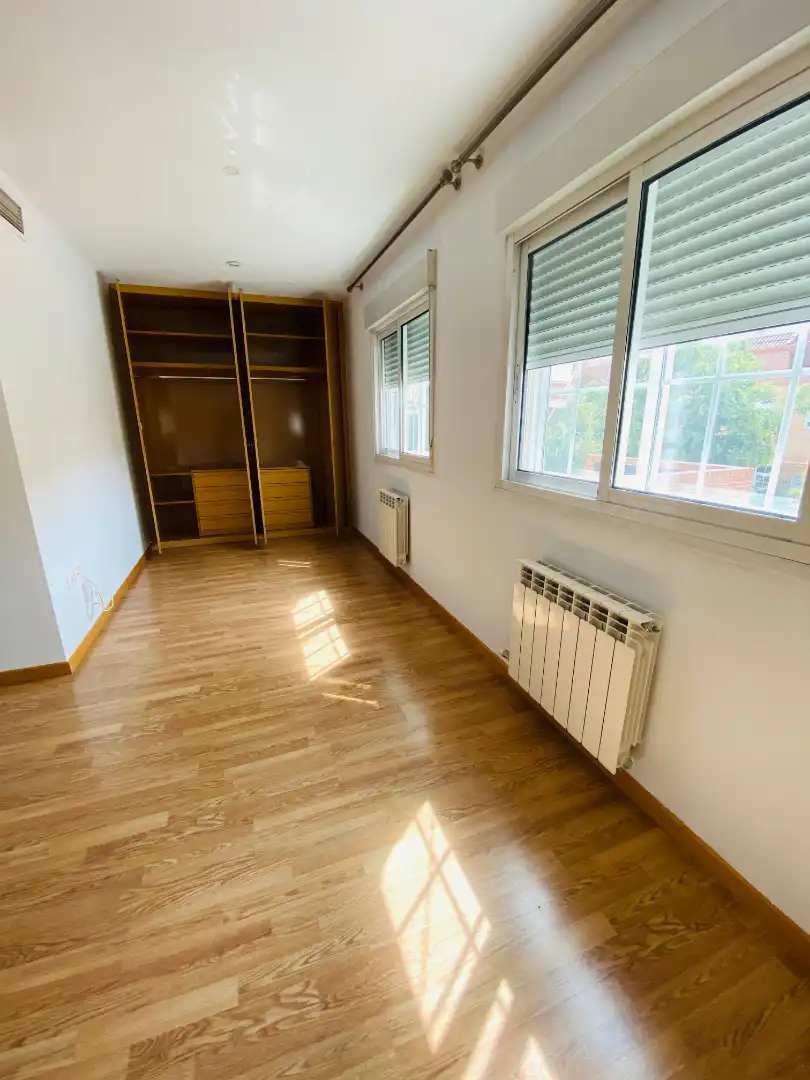 Detached homes for sale in Calle Secundino Zuazo, La Garena