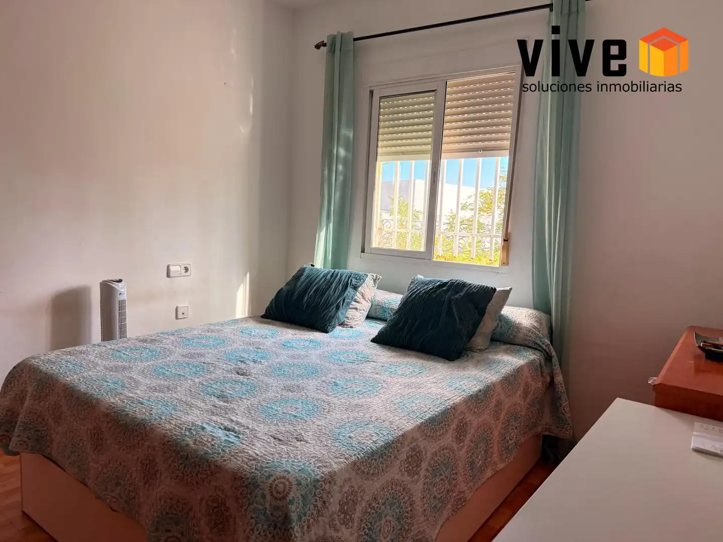 Bedroom of Flat for sale in Sevilla  with Air Conditioner and Storage room