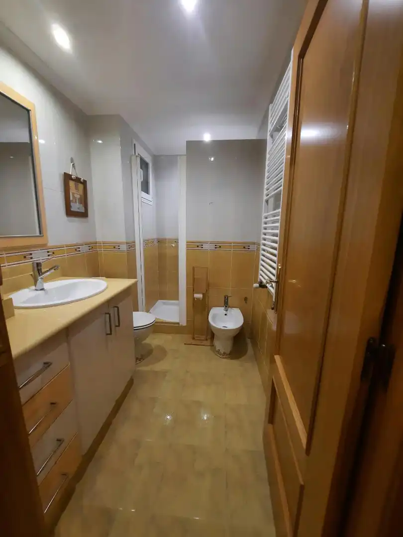 Apartamento con ascensor en alquiler en Santa Marina, imagen 17