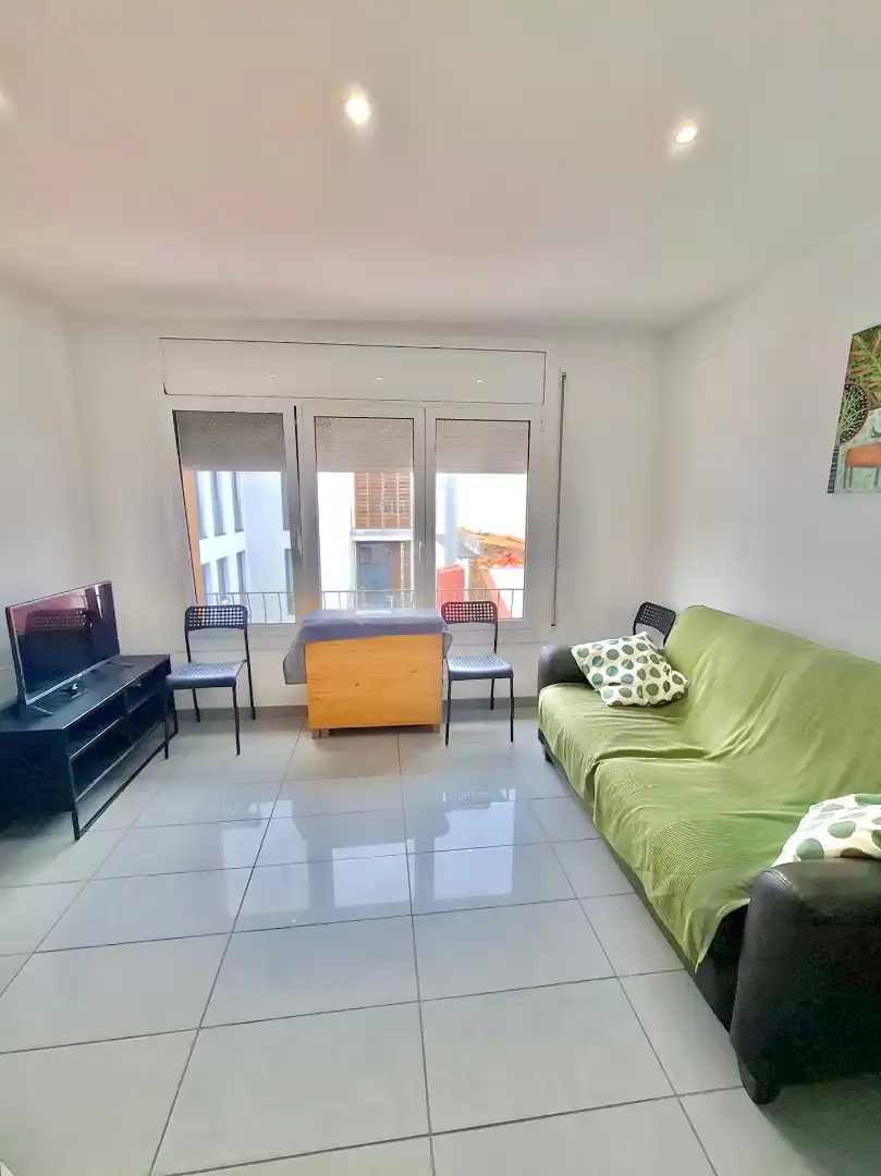 Living room of Flat for sale in Palamós  with Terrace and Furnished