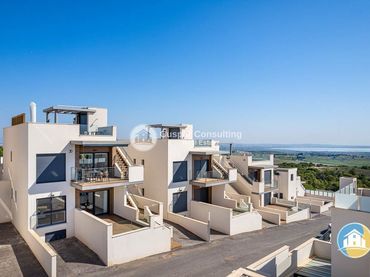 Apartamento con piscina en venta en Chirrinia
