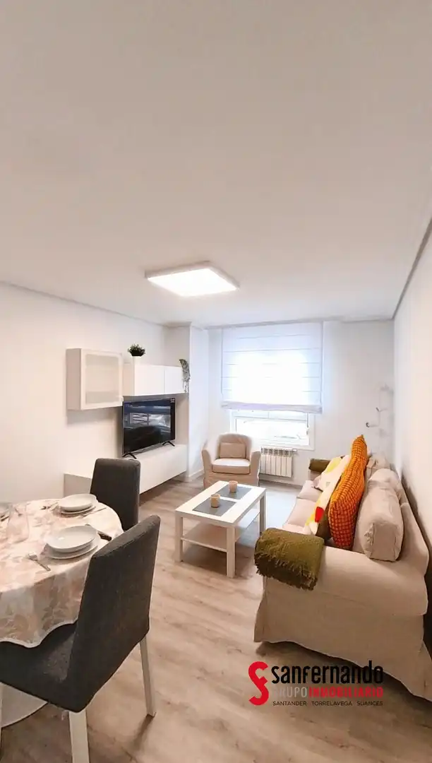 Wohnzimmer von Wohnung zur Miete in Santander mit Heizung und Möbliert