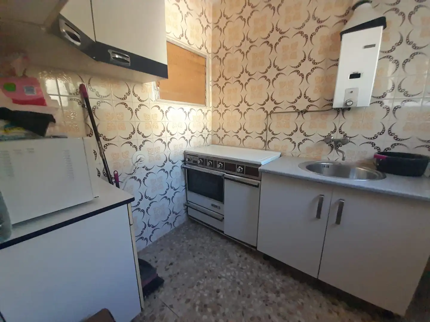 Piso con balcón en venta en Calle de Tomelloso, imagen 4
