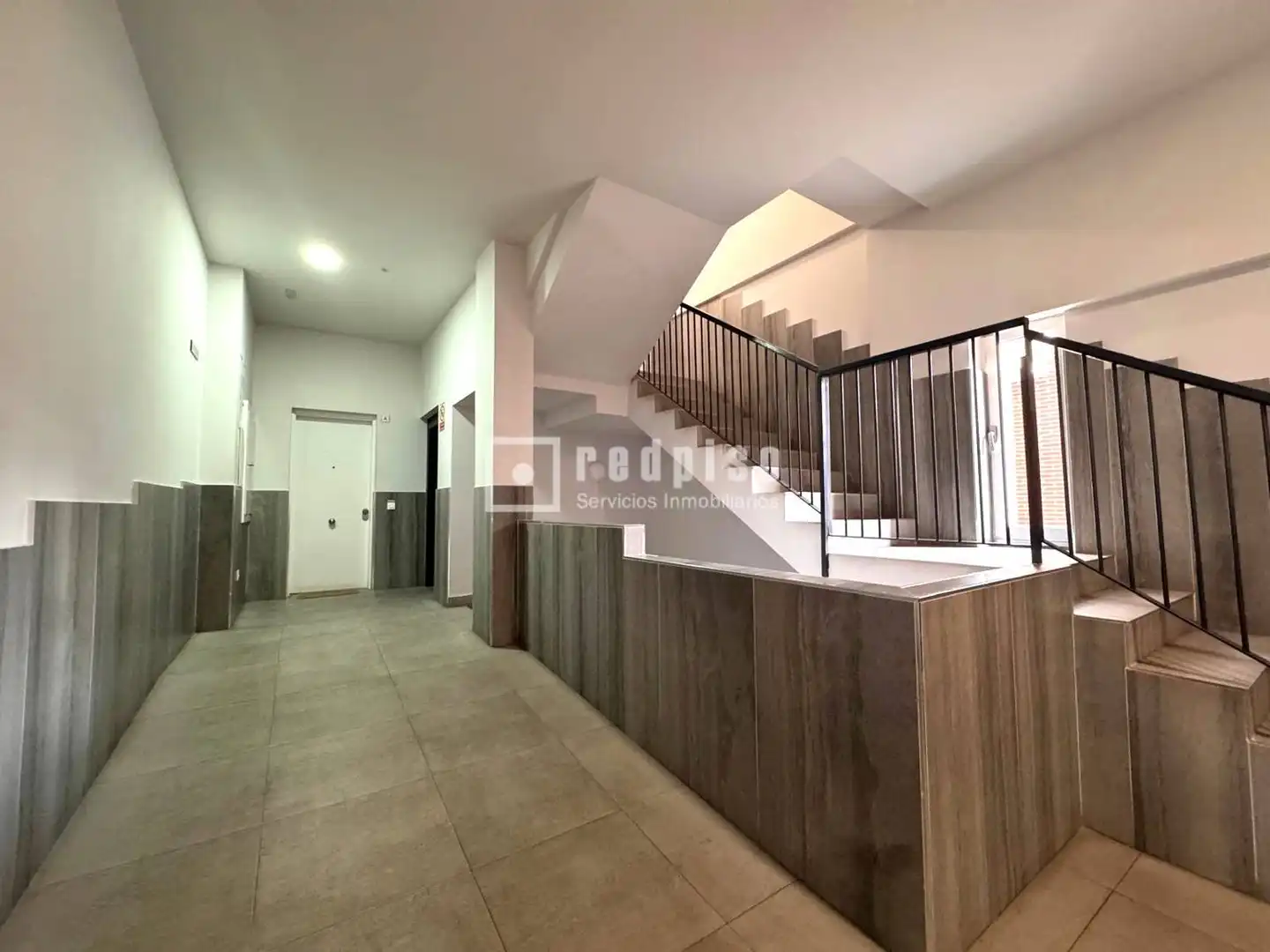 Flat for rent in de Valderribas, Adelfas