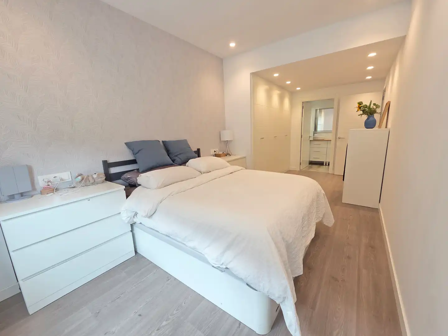 Habitación de Piso en venta en Bilbao  con Calefacción, Jardín privado y Parquet