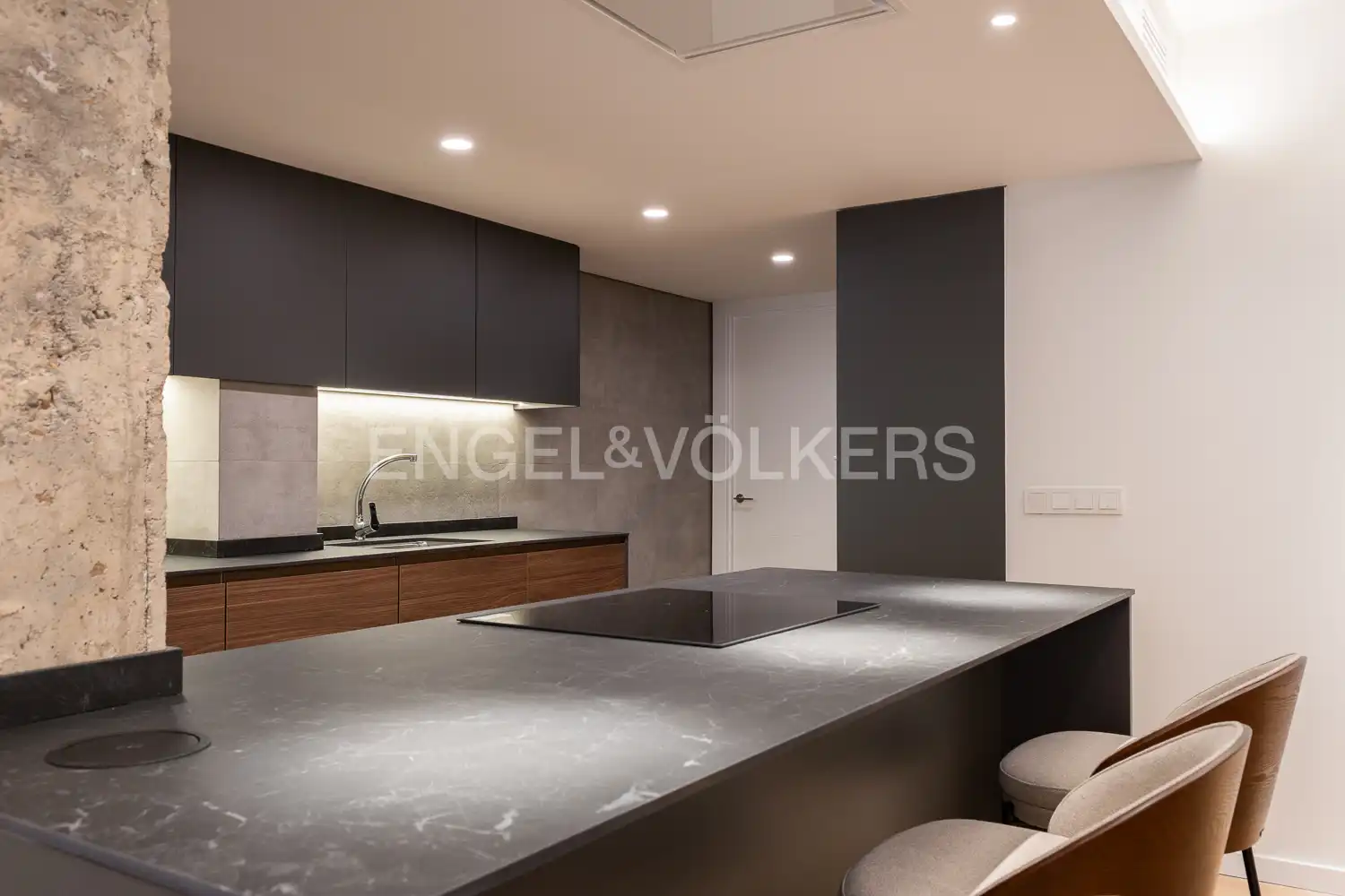 Cuina de Pis de lloguer en Valencia amb Aire condicionat, Calefacció i Parquet