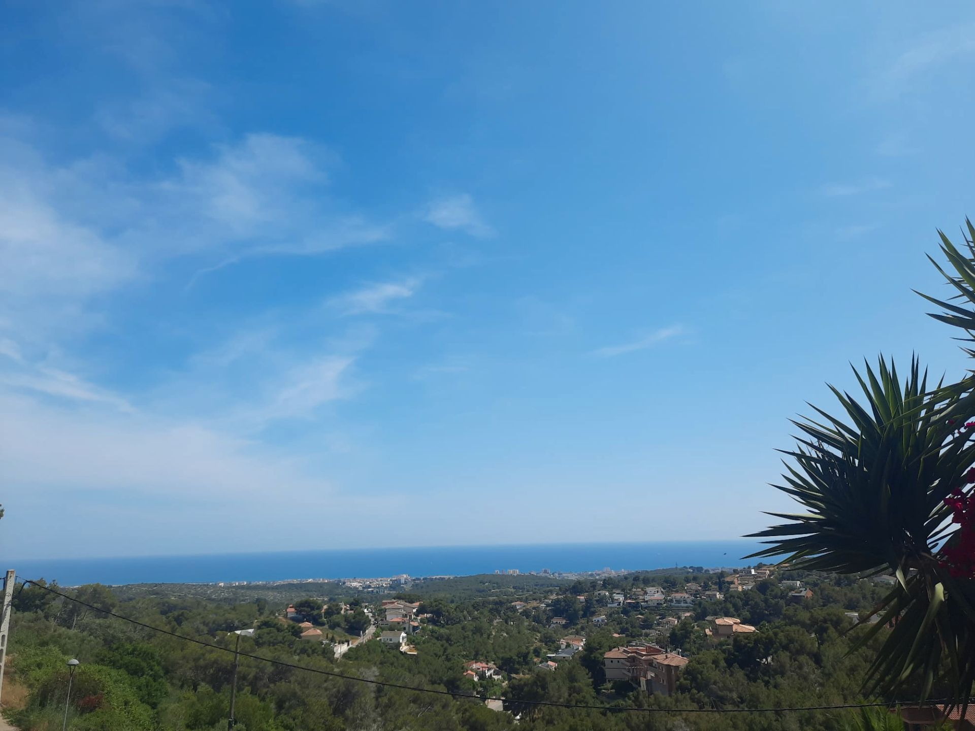 Vista exterior de Casa o xalet en venda en Cunit amb Aire condicionat, Calefacció i Jardí privat