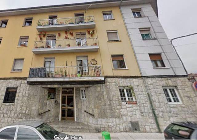 Piso en Venta en Calle rio piloña, 11 en Ventanielles