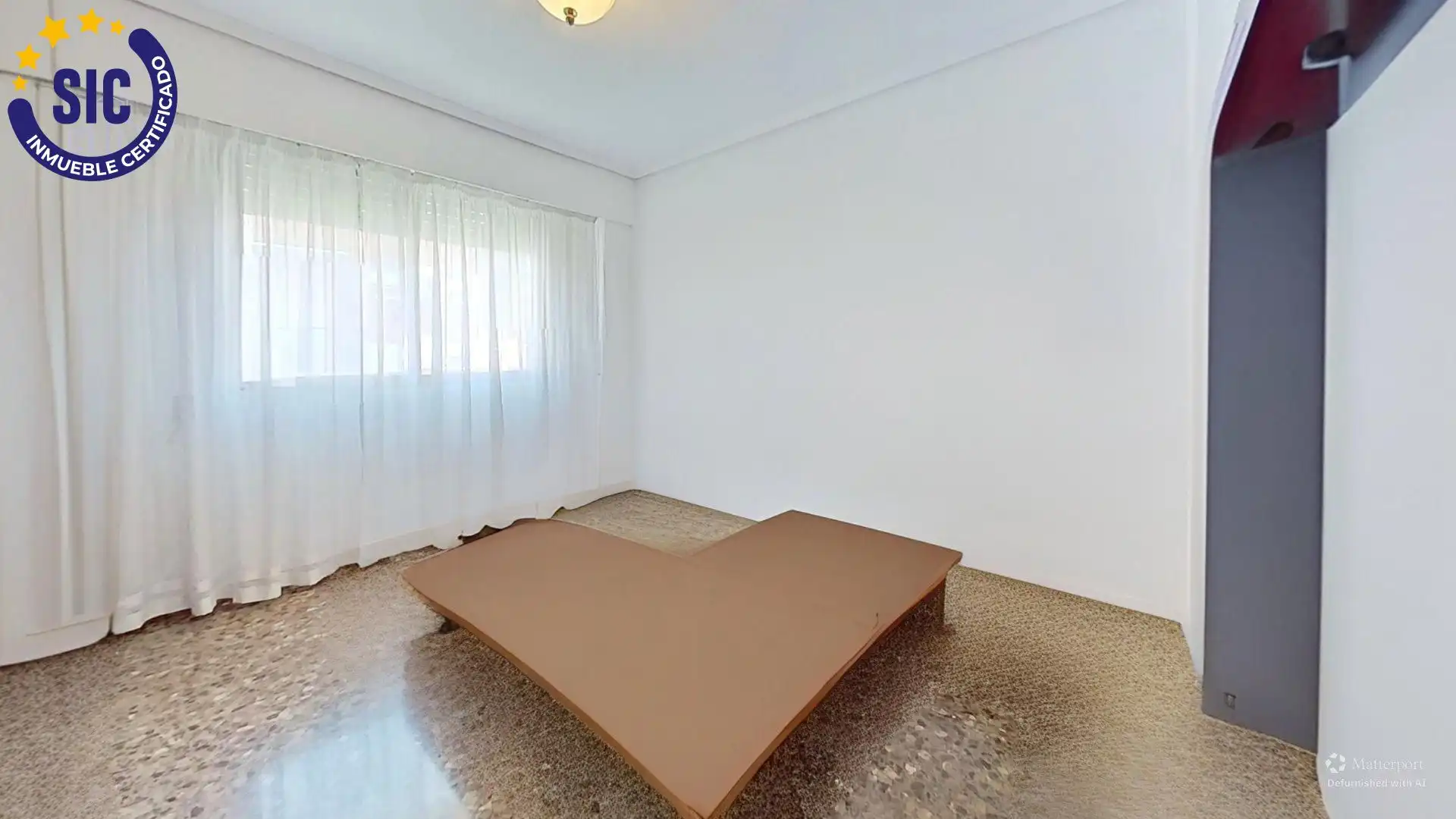 Habitación de Piso en venta en Valencia con Aire acondicionado, Calefacción y Balcón