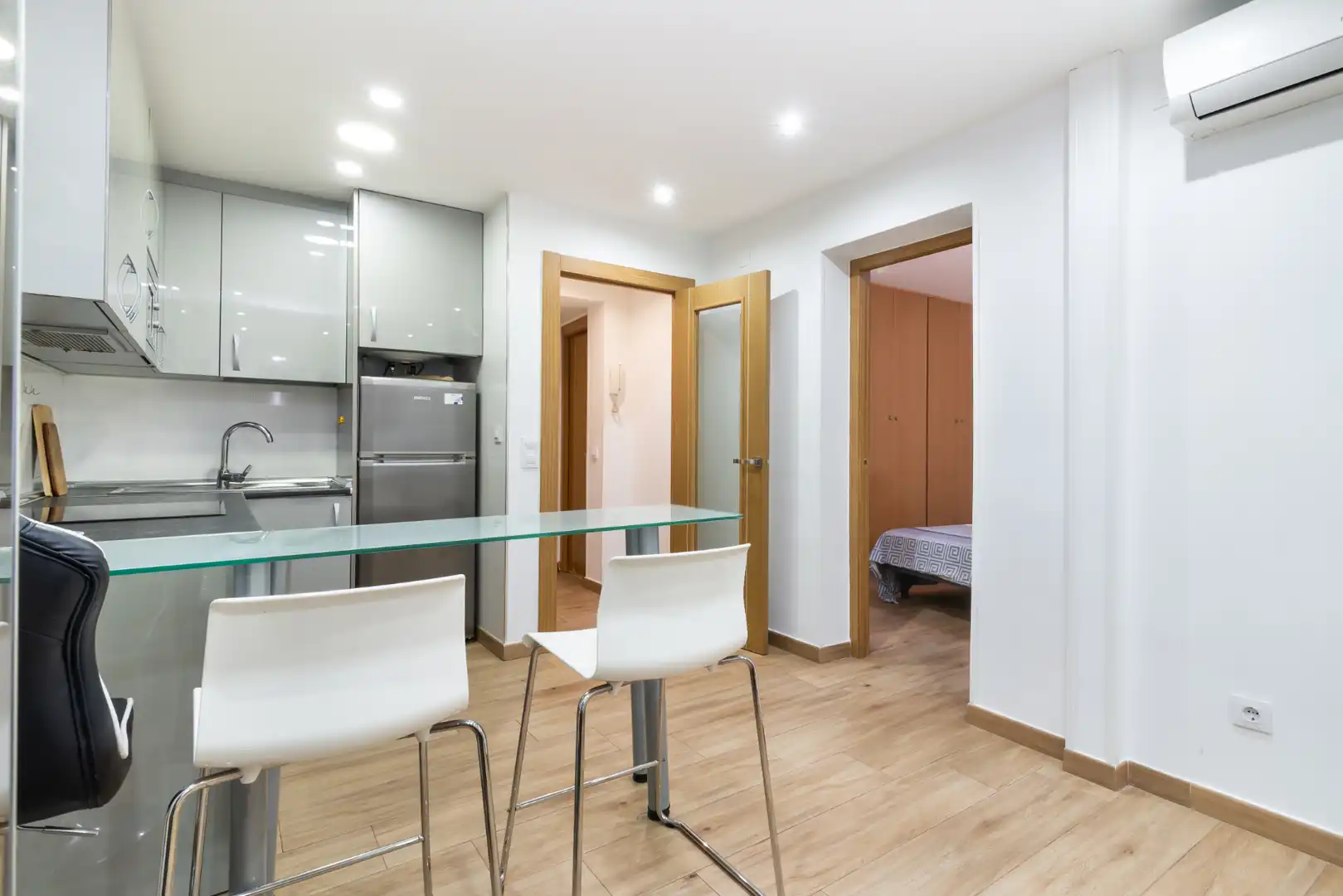 Cuina de Apartament en venda en Madrid amb Aire condicionat, Calefacció i Moblat