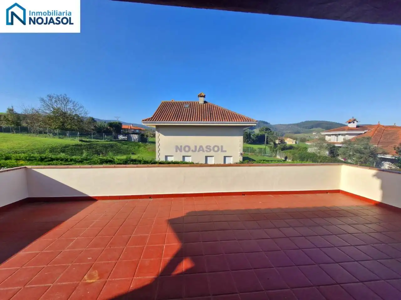 Terraza de Casa o chalet en venta en Meruelo, Cantabria