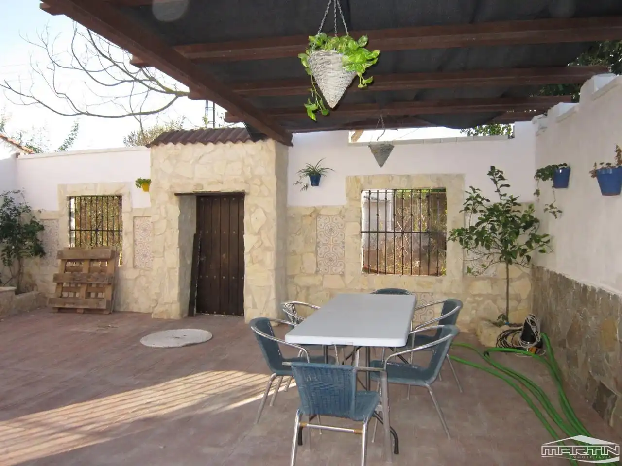 Jardí de Casa o xalet en venda en Cabra amb Terrassa, Traster i Piscina