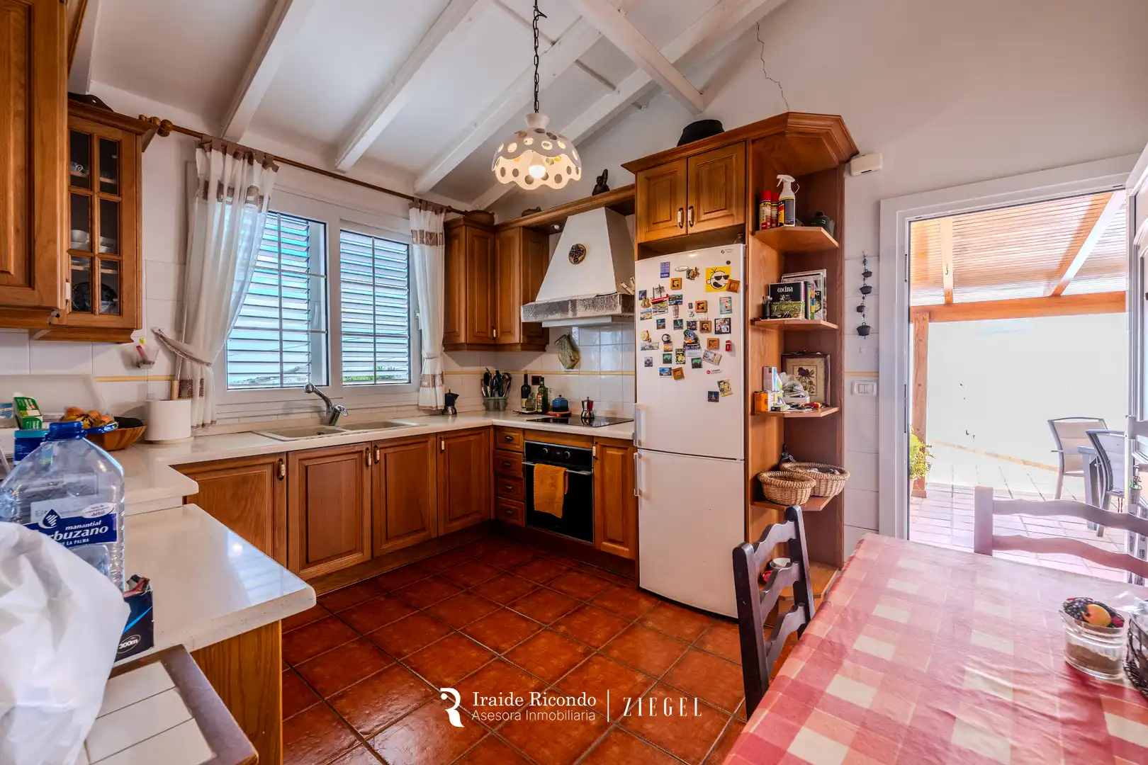 Kitchen of Houses for sale in Santa Brígida  with Air Conditioner, Private garden and Terrace