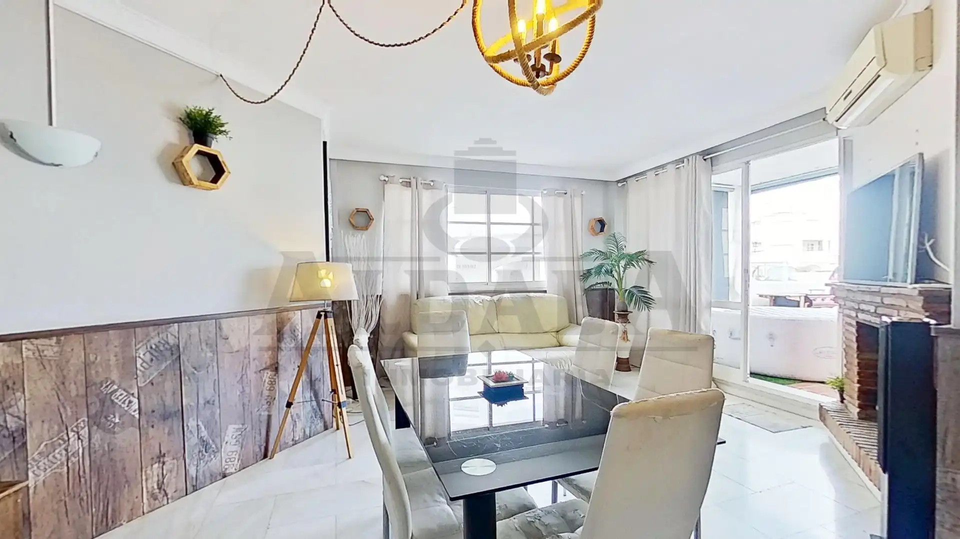 Dining room of Flat for sale in Benalmádena  with Air Conditioner, Terrace and Furnished