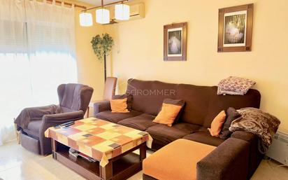 Living room of Single-family semi-detached for sale in Vila-real  with Terrace