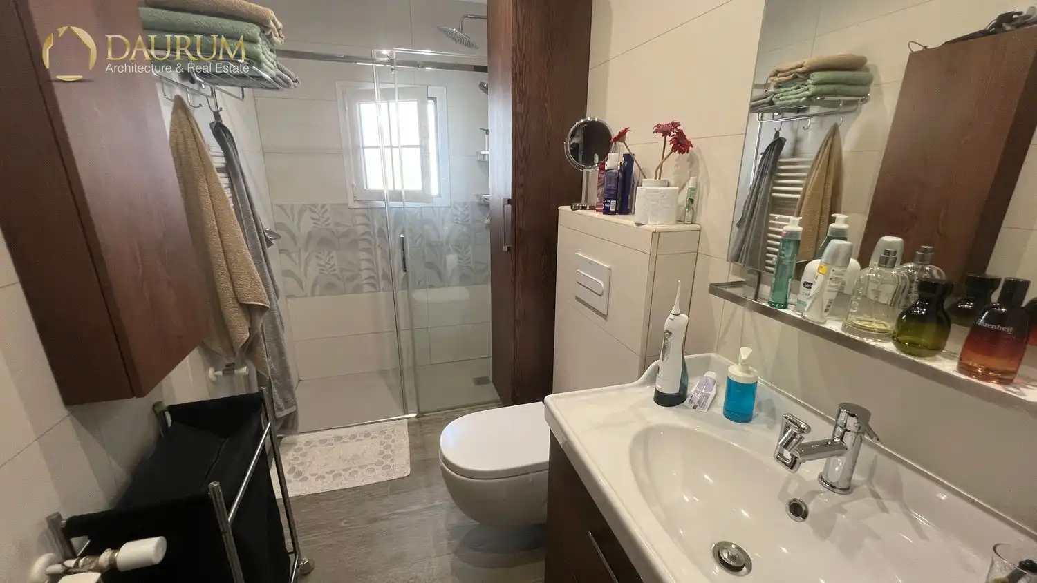 Baño de Casa adosada en venta en Montequinto con Aire acondicionado, Calefacción y Terraza