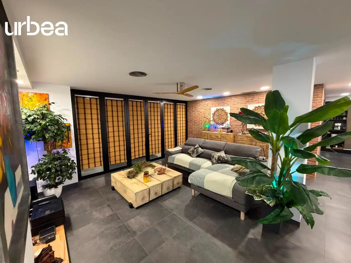Sala de estar de Planta baja en venta en Málaga con Aire acondicionado