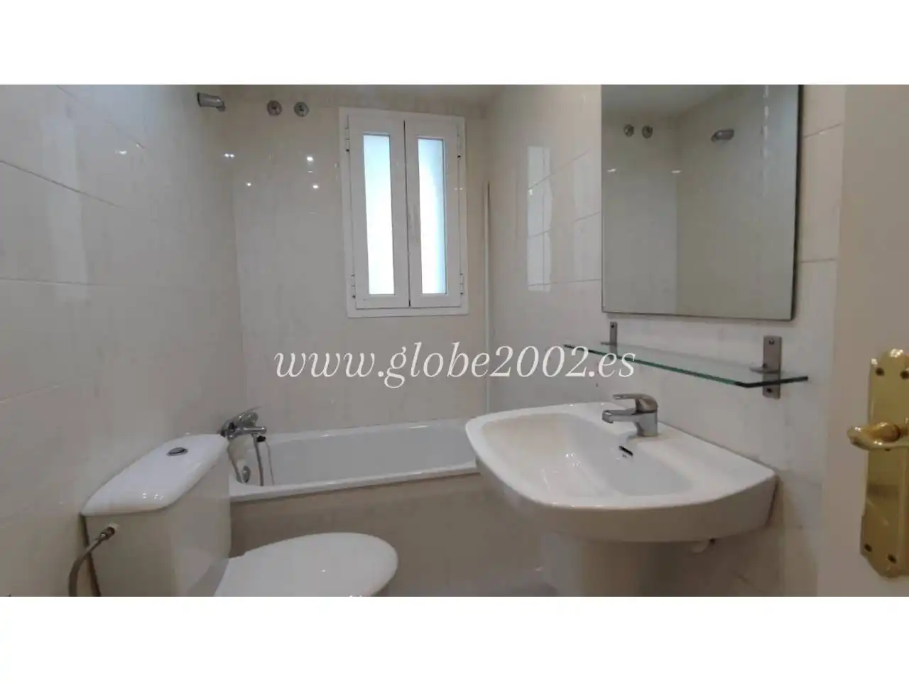 Baño de Piso de alquiler en San Fernando con Aire acondicionado, Terraza y Trastero