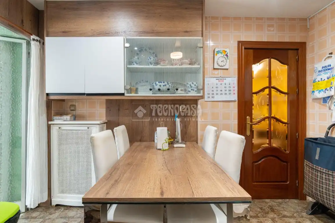 Dining room of Flat for sale in  Granada Capital  with Air Conditioner, Heating and Terrace