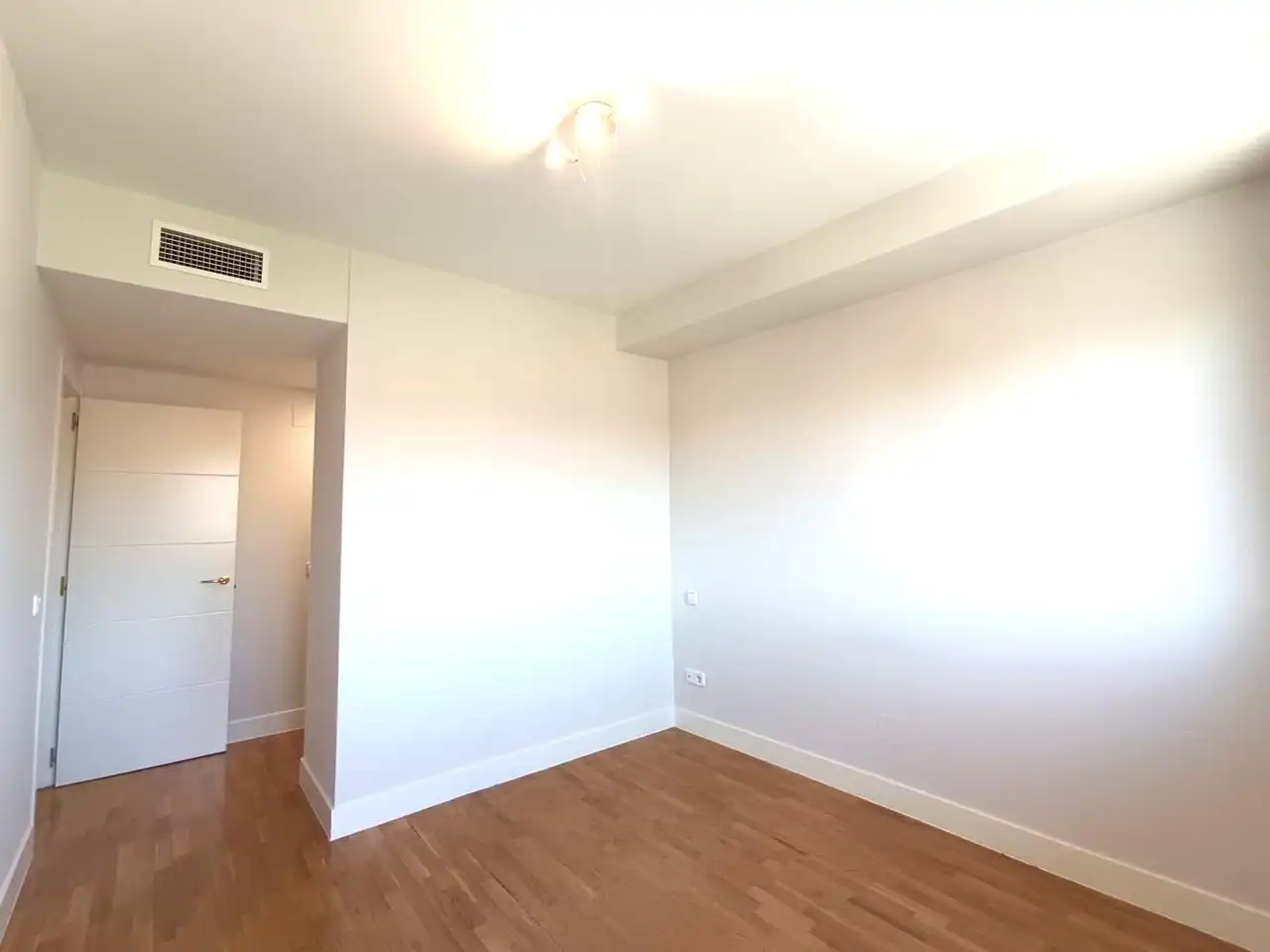 Piso de alquiler en De Diego Hurtado De Mendoza, Sanchinarro
