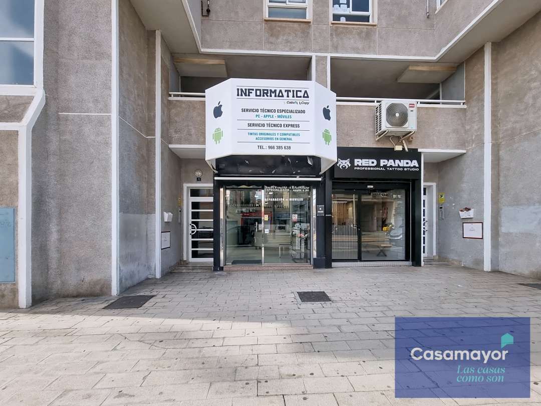 Local de lloguer a Calle Pedro Ferrándiz, Cabo de las Huertas