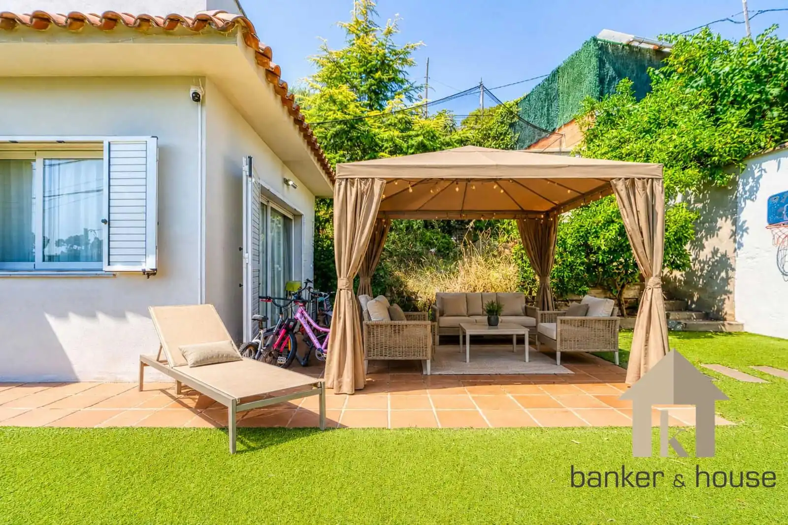 Terraza de Casa adosada en venta en Cerdanyola del Vallès con Aire acondicionado, Jardín privado y Terraza