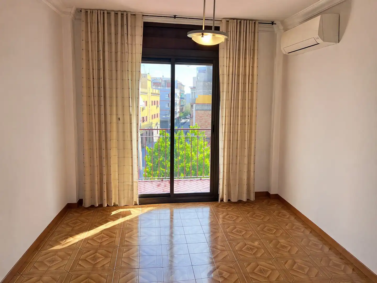 Bedroom of Flat for sale in Cornellà de Llobregat