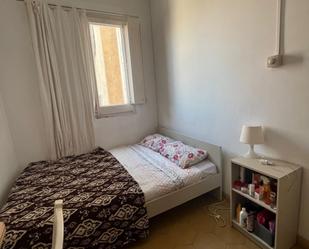 Dormitori de Apartament per a compartir en  Barcelona Capital amb Calefacció, Moblat i Forn