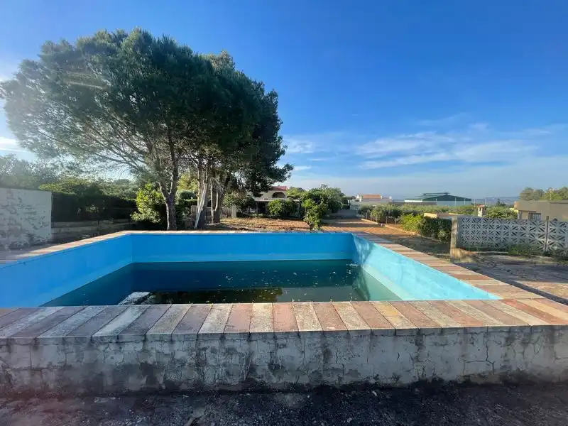 Schwimmbecken von Haus oder Chalet zum Verkauf in Turís mit Privatgarten, Terrasse und Abstellraum