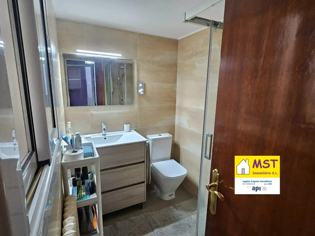 Baño de Piso en venta en Navàs con Calefacción, Parquet y Terraza
