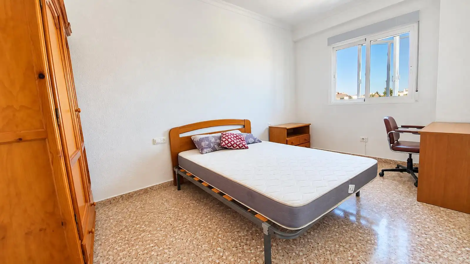 Habitación de Piso en venta en Cartagena con Amueblado, Horno y Lavadora