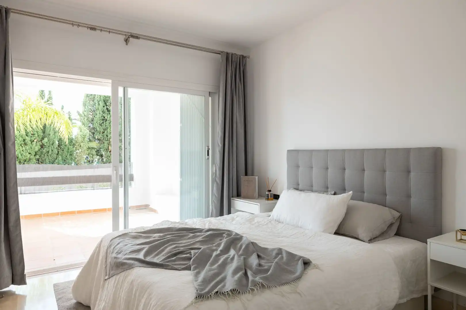Apartament amb terrassa en venda a Nueva Andalucía, imagen 11
