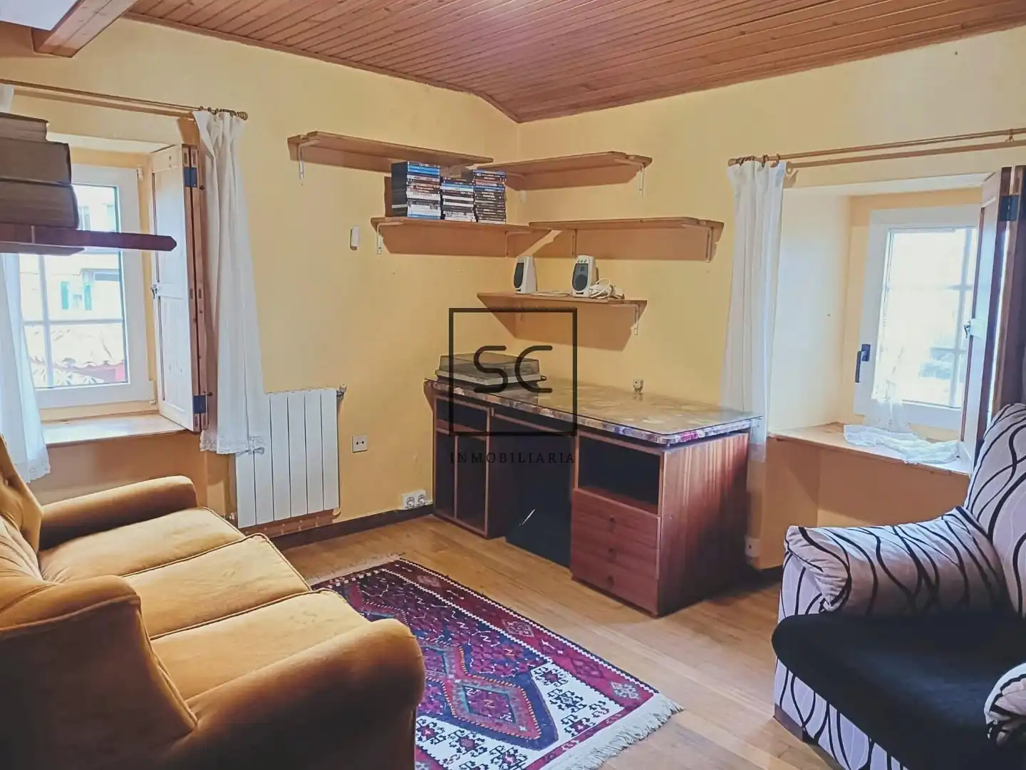 Sala d'estar de Casa o xalet en venda en Ferrol amb Calefacció, Jardí privat i Alarma